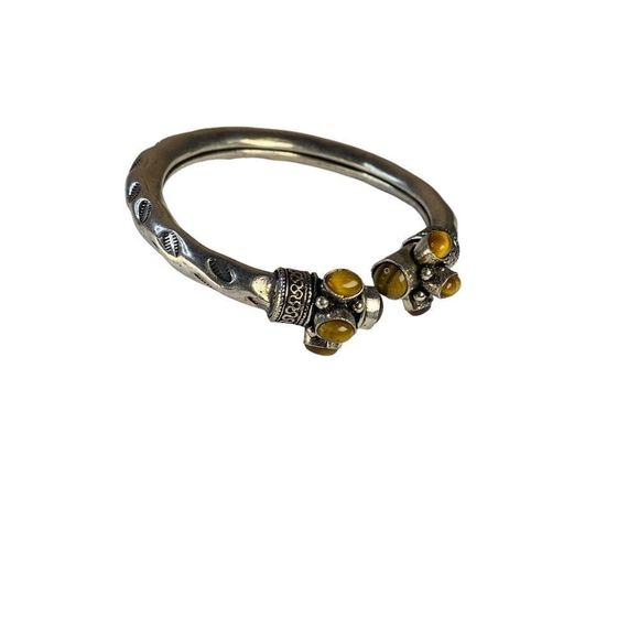 Tiger's Eye Jasper Gemstones in a Handcrafted Silver Bracelet - Picture 5 of 7